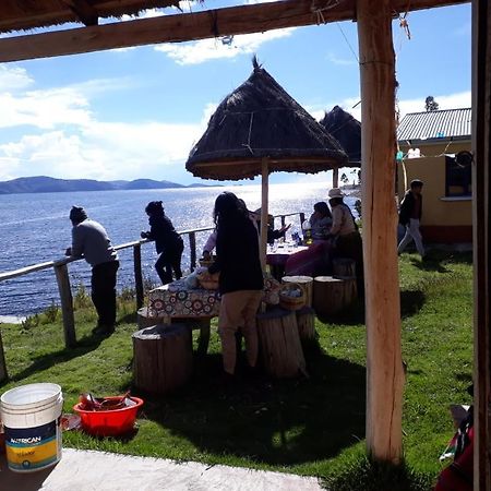 Hostal Luna Del Titikaka En Isla De La Luna Bolivia Hotel Exterior photo